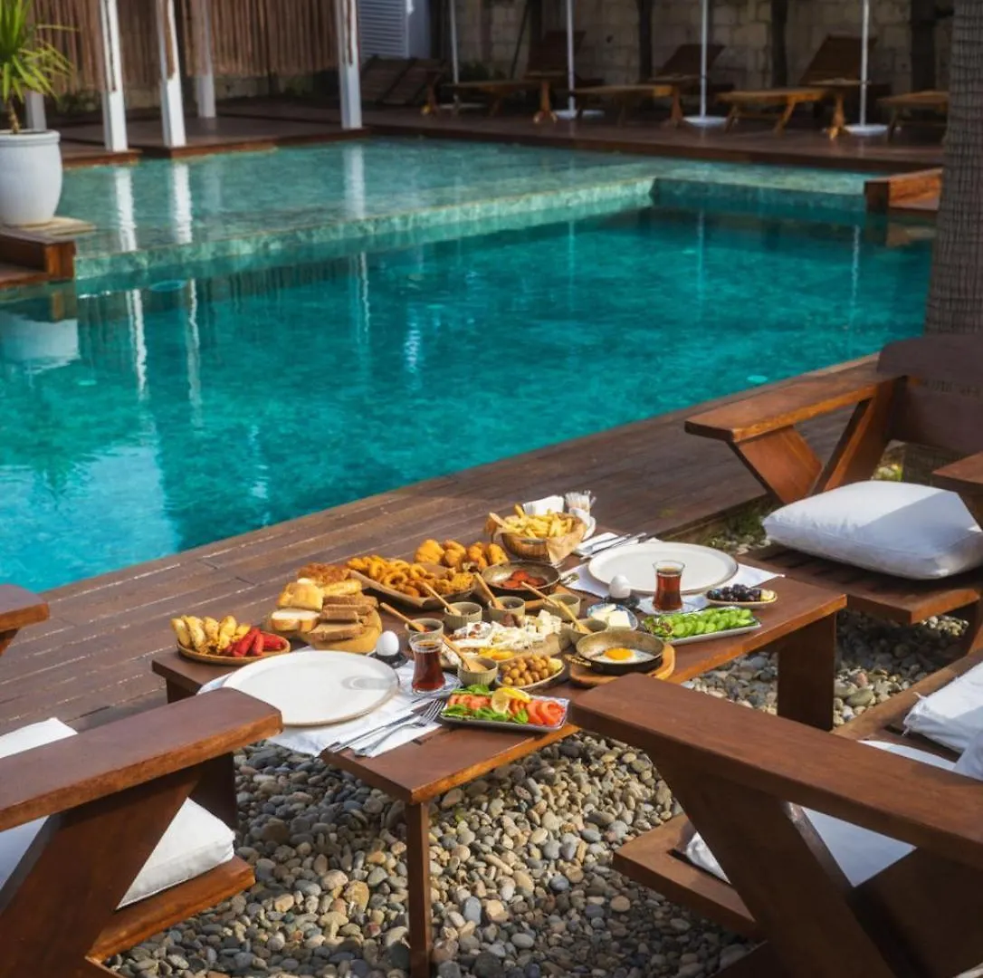 Alojamento de Acomodação e Pequeno-almoço Cadde75 Alacati Çeşme